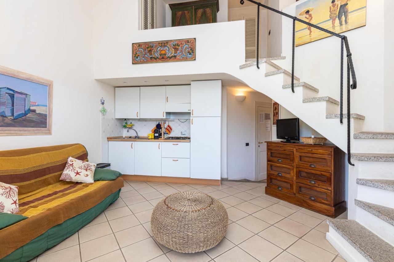 Casa Vacanze Baia Del Faro Palau Zewnętrze zdjęcie
